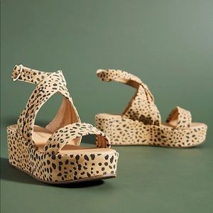 Matisse leopard platform wedges size 8